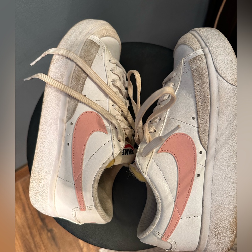 Nike Blazers Pink 8.5